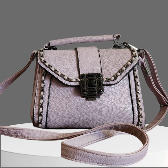 Womens Chic Chain Link Style Lavender Crossbody Bag - Picture 1 of 16